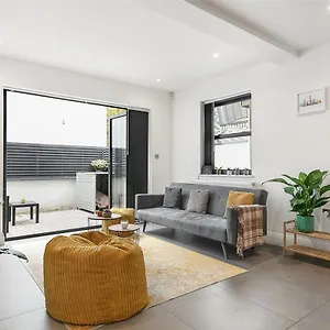Apartment Heart Warming Getaway 1br 1ba Private Patio