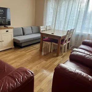 Apartment In Hyde Park London