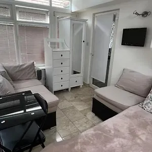 Southgate Homestay East Barnet
