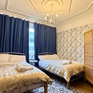 Apartment Crown Terrace London
