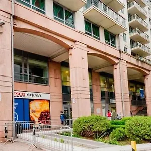River View Eye Vauxhall 2 Bedroom Apartment