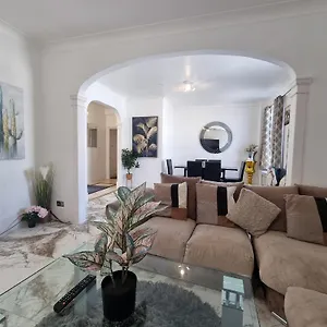 4th Flr Fantastic 3 Bedroom Flat In W2-g15 Apartment