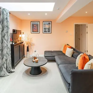 3bedrooms Next To Kilburn And Hampstead Station *