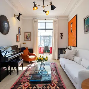 Veeve - The Fulham Road Chelsea Townhouse *