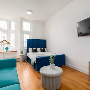 Cozy Flat * London