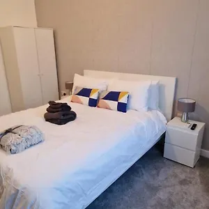 The Aurum * Barking (Greater London)
