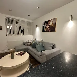 Luxury 2 Bed In Kingscross, St Pancras! With Parking *