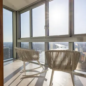 Luxury With Pool, Gym, Spa, Free Parking 3 Bedroom Londres
