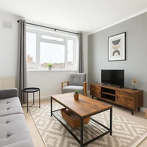 Relaxing Retreat By Ravenscourt Park - Stylish & Apartment *