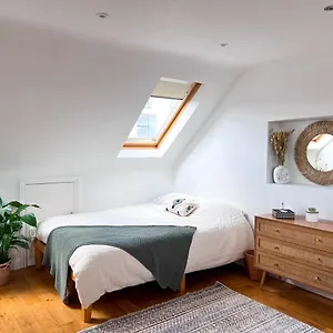 Guest house Zozy Happy Land