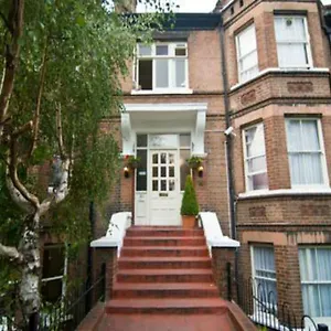 Bed & Breakfast Five Kings London