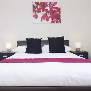 Hotel King Street 4*