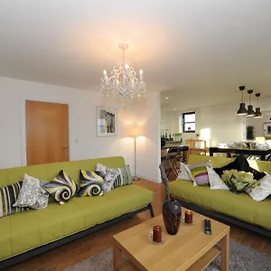 Apartment Zenith London