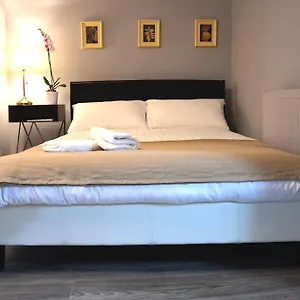 Guest house Monopoly Accommodations London