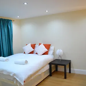 Apartment High Street Service London