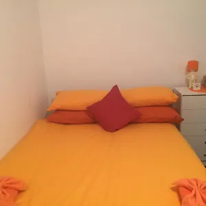 Nice 3 Bed & Breakfast London