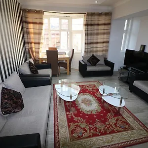 Princes Court Brompton Road Apartment *