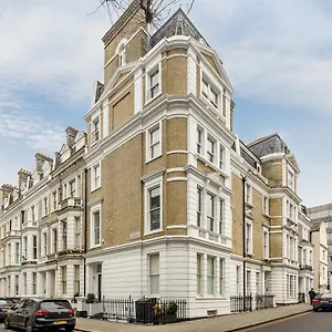 The Linden Gardens Apartment