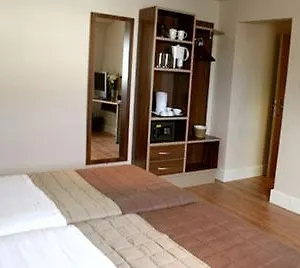 Hotel Avni At Courtfield 3*
