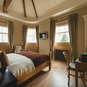 Hotel The Orange 3*