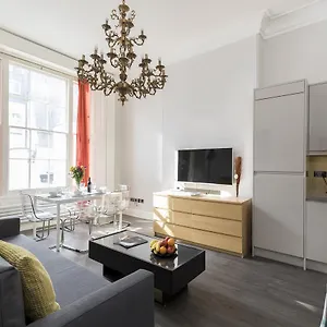 Paddington Polka Apartment