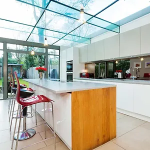 Holiday home Veeve - Primrose Family Fun *