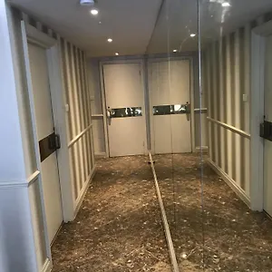 17 Brooks Mews Apartments *