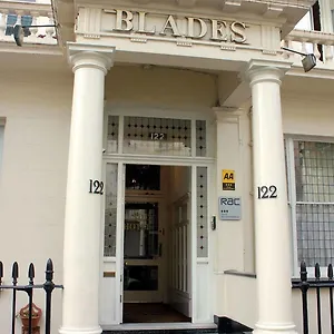 Hotel Blades