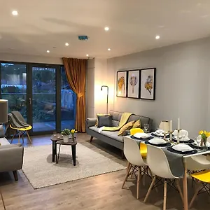 Aparthotel Elegant Plus