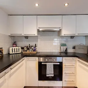 Lovely Flat In Chelsea Apartment London