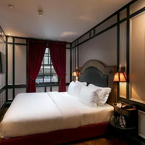 Mimi's Soho Hotell 4*