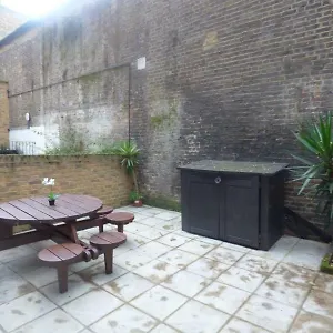 Apartment Oyo 141 Argyle Square Kings X