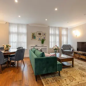 Apartment Beautiful In The Heart Of Mayfair London