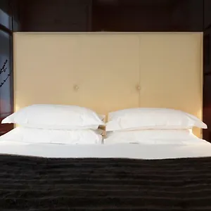 No.5 Maddox Street 4*