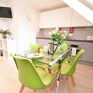 3, Opera House Ensuite 4th Floor By Indigo Flats Apartment London