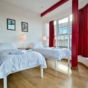Apartment Acorn - Kamen House London