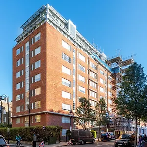Aparthotel Roland House