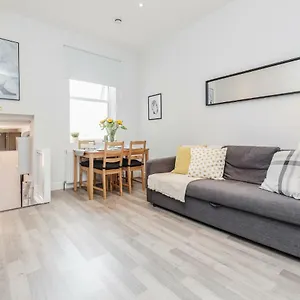 Apartment Welcomestay Clapham Junction 2 Bedroom *