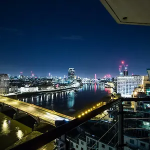 River View * London