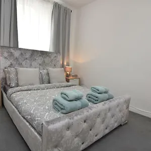 Cozy In Camden Town Apartment