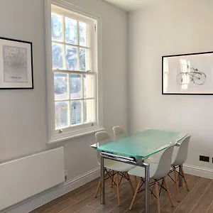 Apartment Stylish Maisonette And In Victoria London