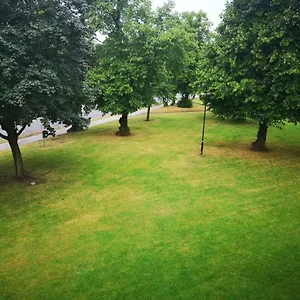 Homestay Double Bed @clapham *
