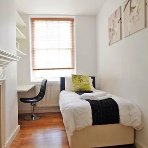 Acorn - Byng Place Apartment