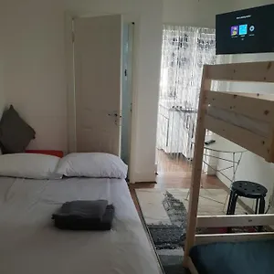 Apartment Studio66 London