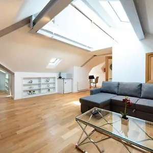 Apartment Bright And Big Uxbridge