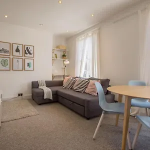 Apartment Bayswater Apartments By Allo Housing London