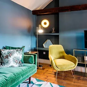 The Authentic Flats In The Heart Of Fitzrovia London