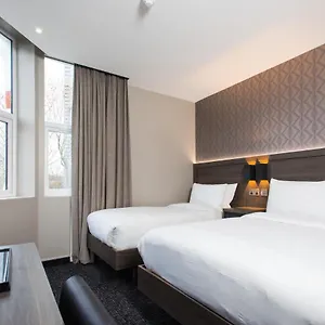 Brit Elephant Castle 3*