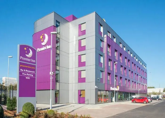 Premier Inn London Edmonton photo