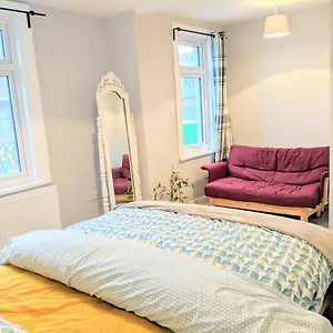 Holiday home Tophome West Hampstead